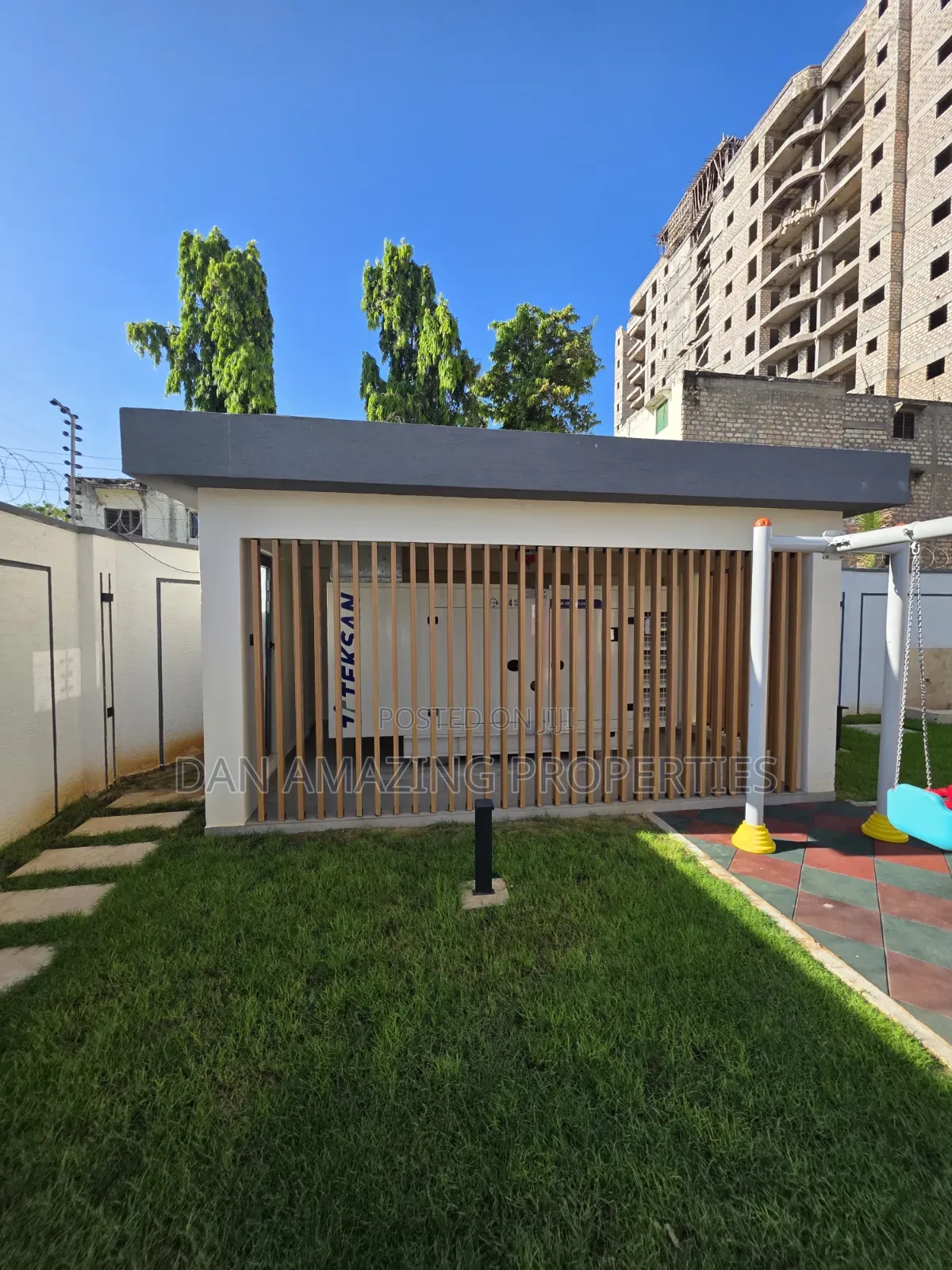 3bdrm Penthouse in Nyali Plus Dsq for sale in Nyali Mkomani