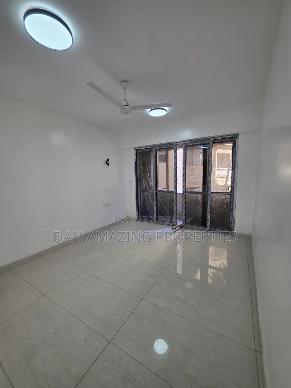 3bdrm Apartment in Nyali Plus Dsq for sale in Nyali Mkomani