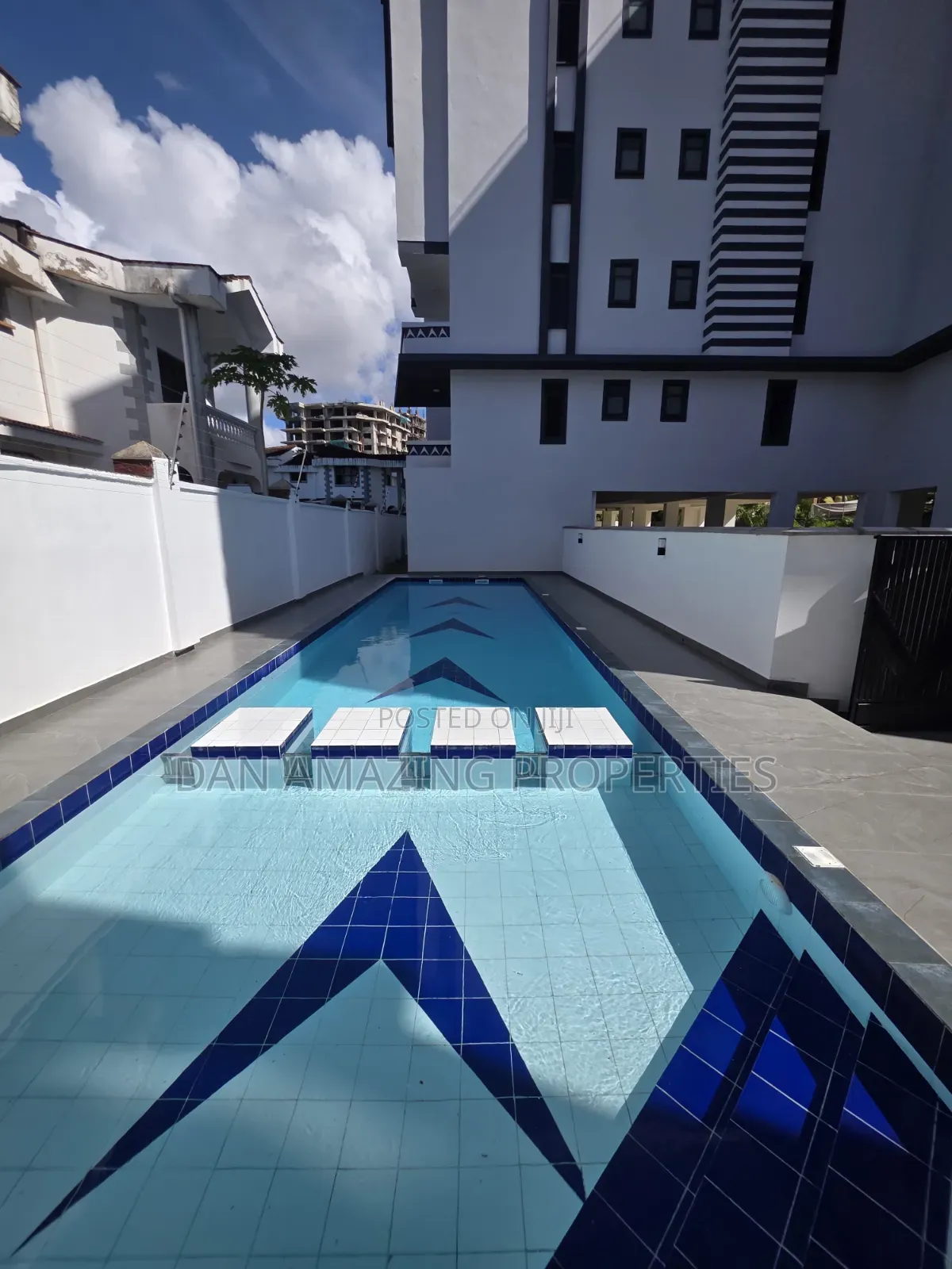 3bdrm Apartment in Nyali Plus Dsq for sale in Nyali Mkomani