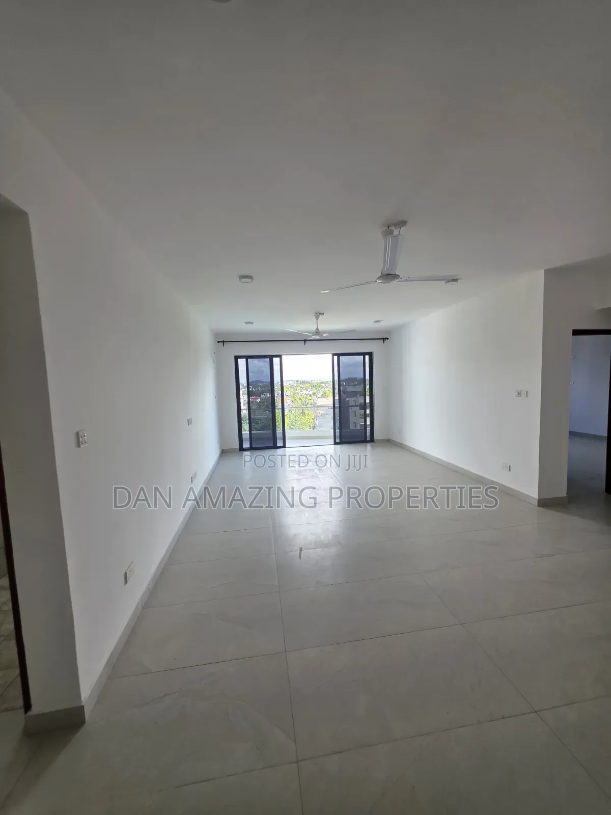3bdrm Apartment in Nyali Plus Dsq for sale in Nyali Mkomani