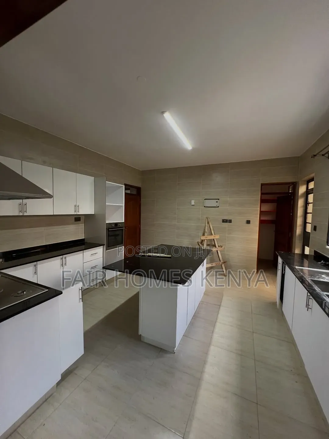 5bdrm Townhouse / Terrace in Kabasiran Avenue, Muthangari for rent in Muthangari