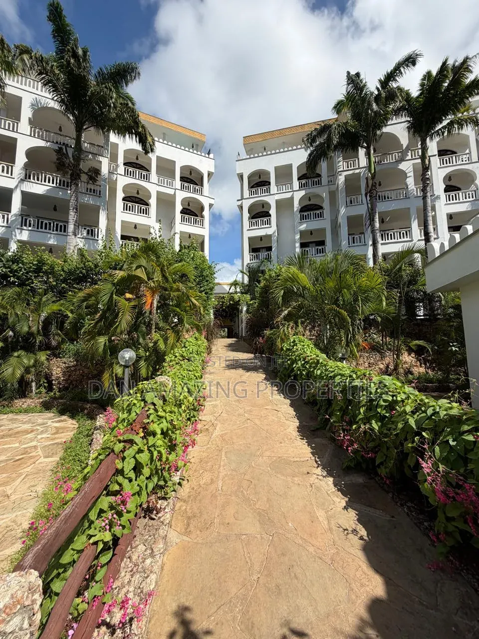 Furnished 3bdrm Apartment in Diani Beachfront for sale in Diani