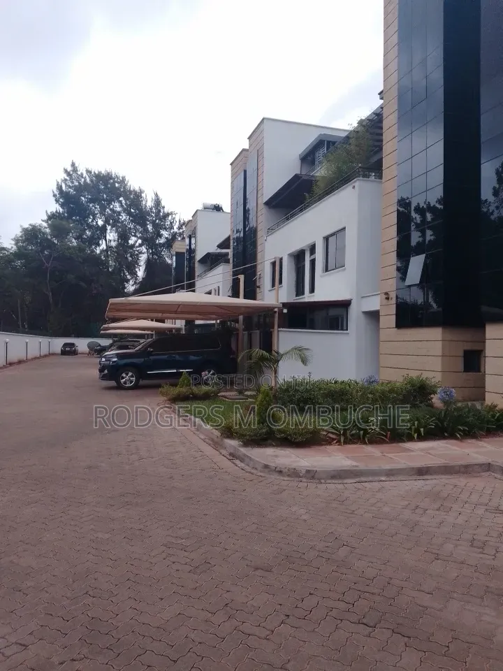 5bdrm Townhouse / Terrace in Valley Arcade for rent in Valley Arcade