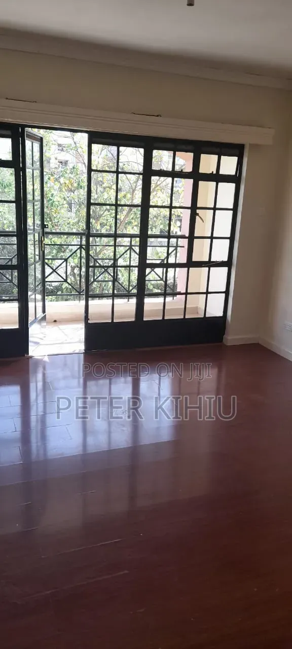 4bdrm Maisonette in Phenom Estate for sale in Phenom Estate