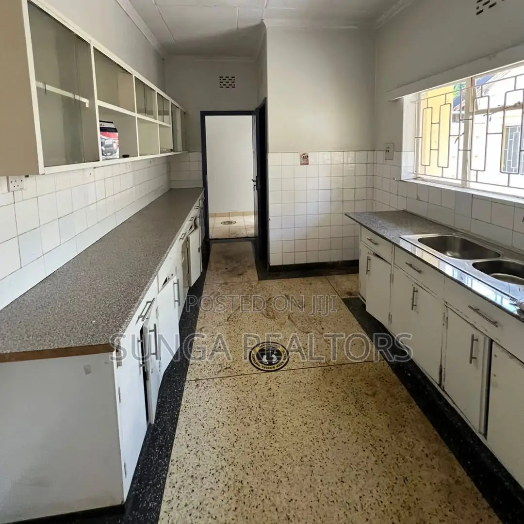 6bdrm Mansion in Riverside Drive for rent in Riverside Drive