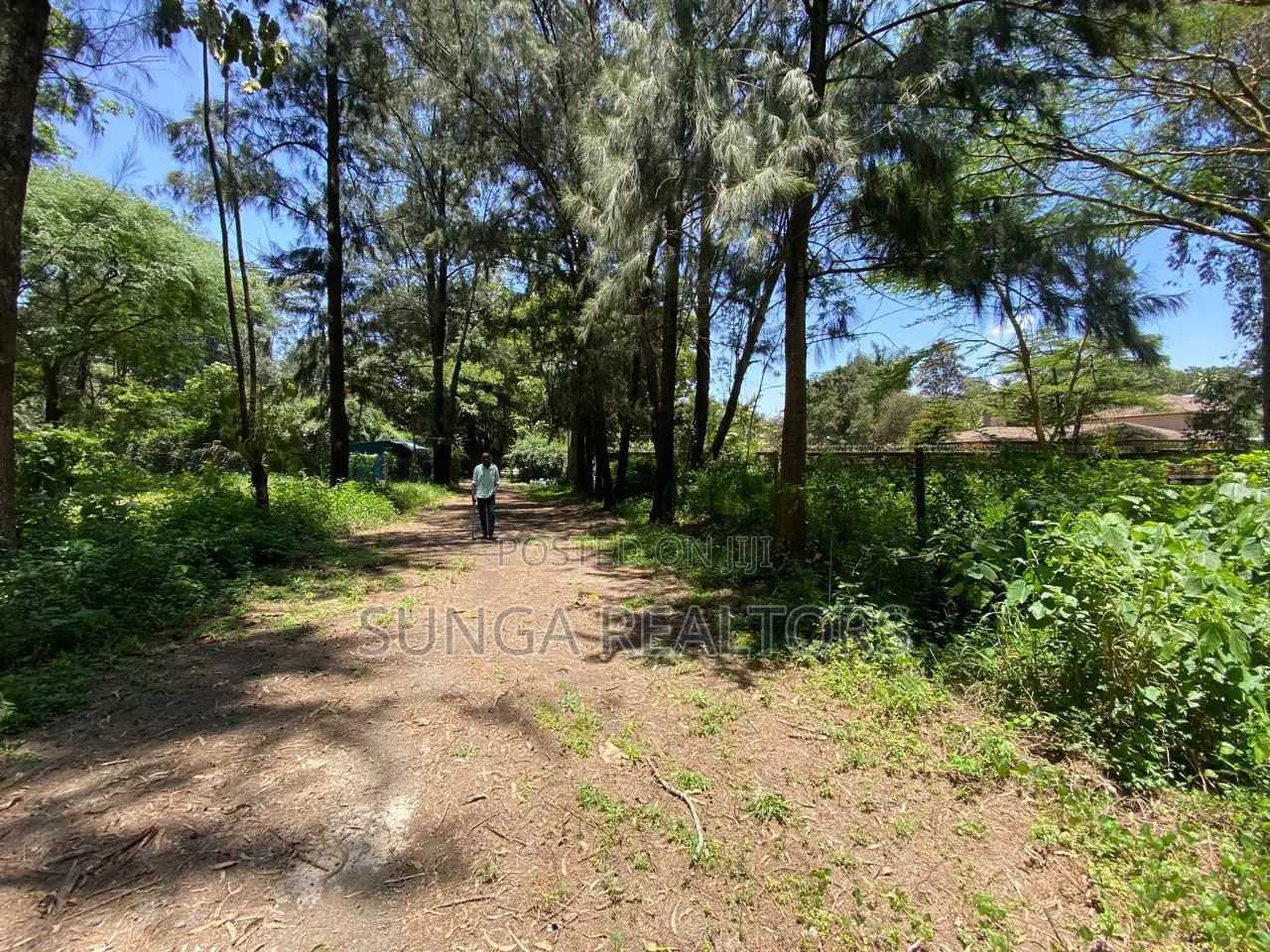 Plot for Sale in Lakeview Estate in Lakeview Estate