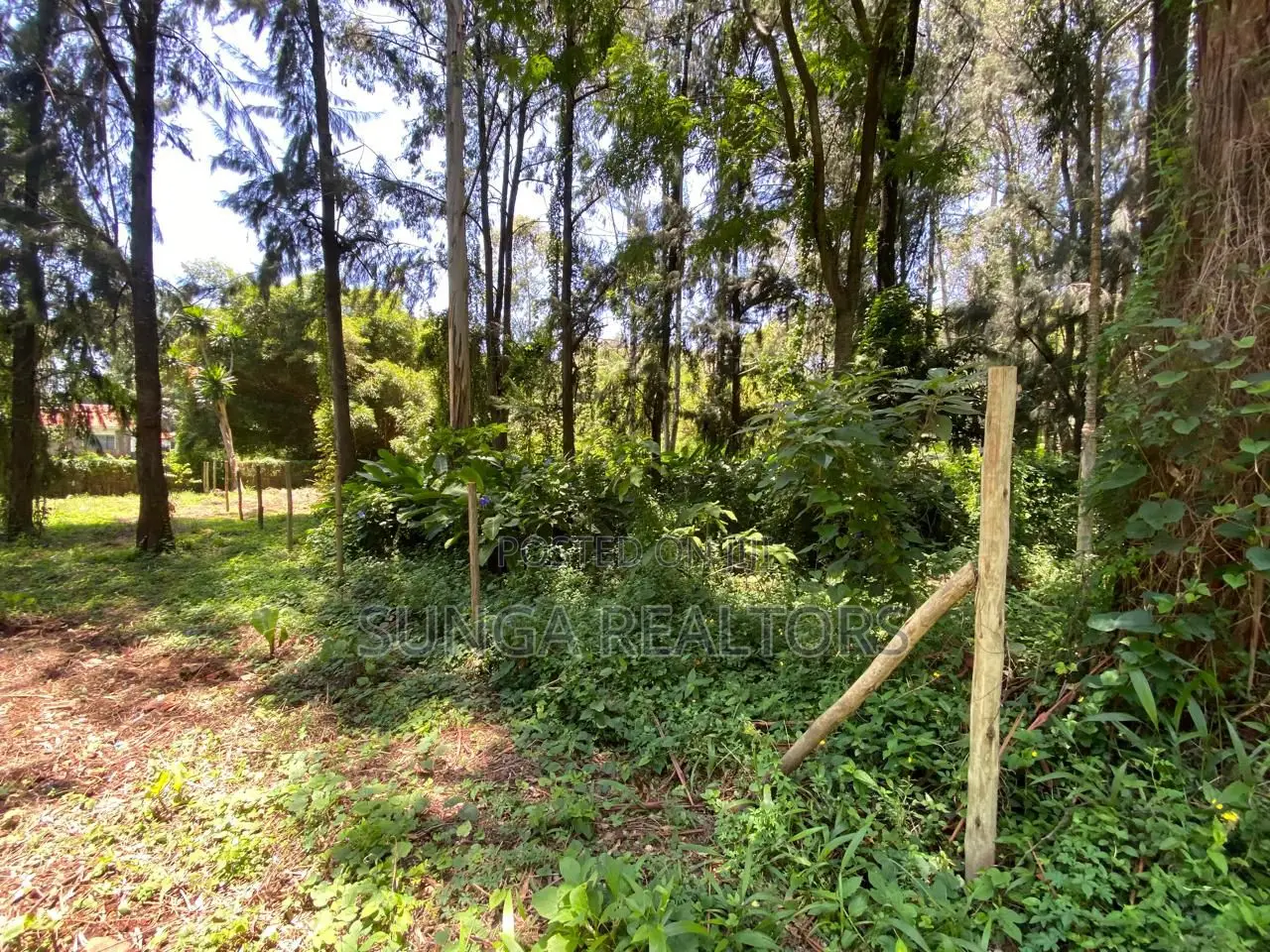 Plot for Sale in Lakeview Estate in Lakeview Estate