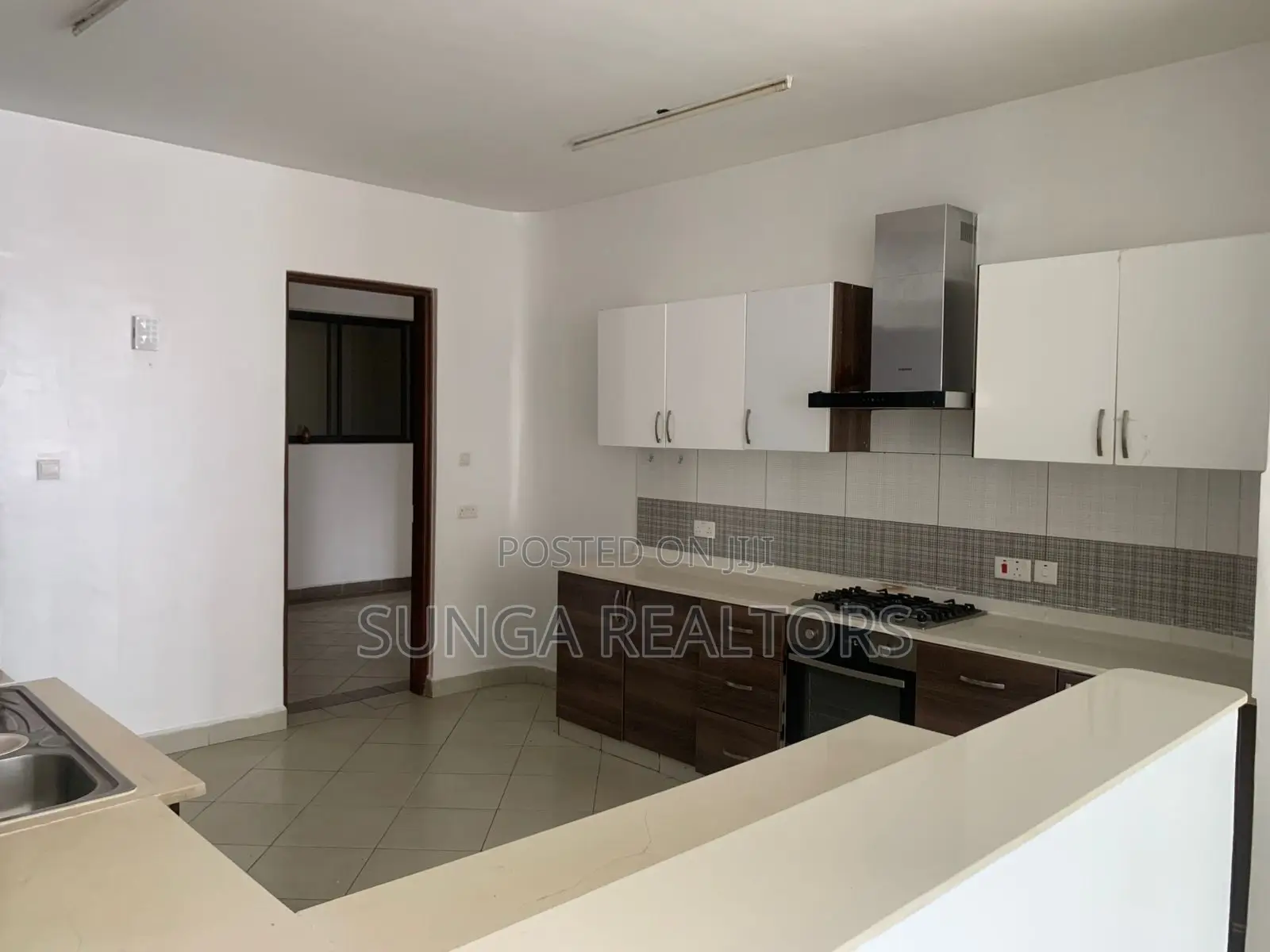 3bdrm Apartment in Mpaka Rd., Raphta Road Area for rent in Raphta Road Area