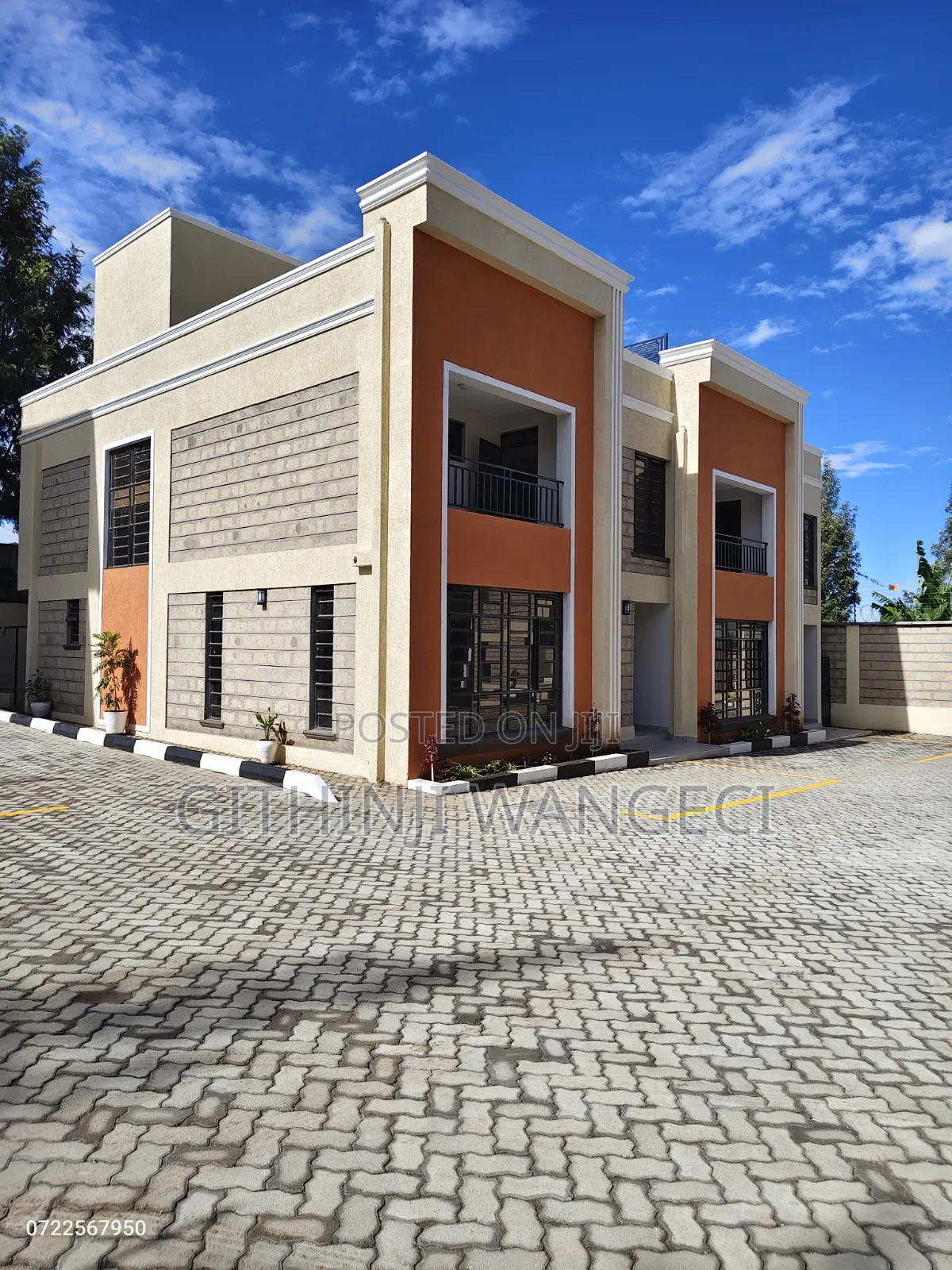 3bdrm Mansion in Roimen, Matasia for sale in Matasia