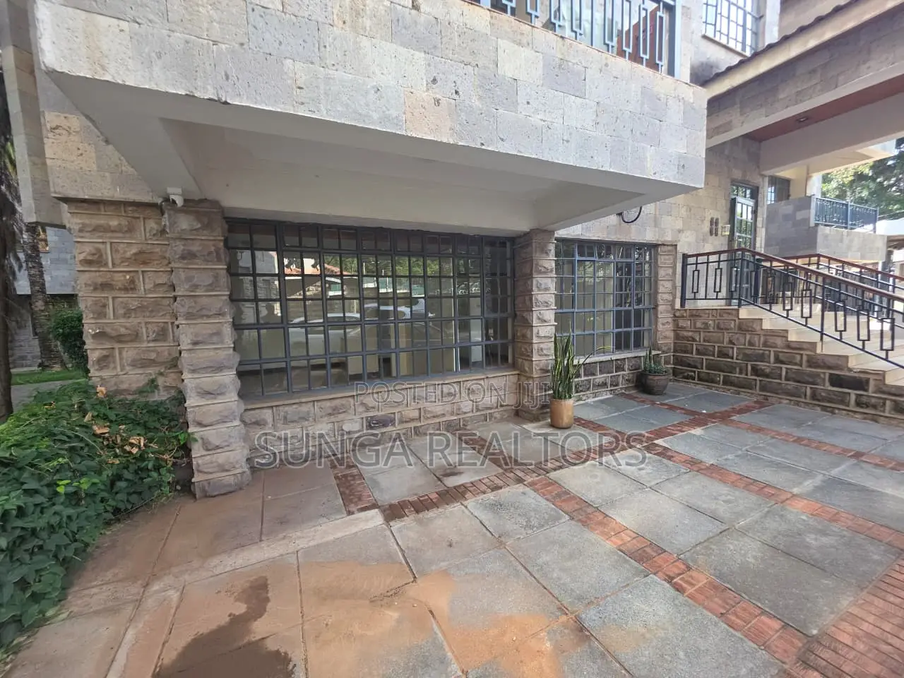 4bdrm House in Statehouse Rd., Kileleshwa for rent in Kileleshwa