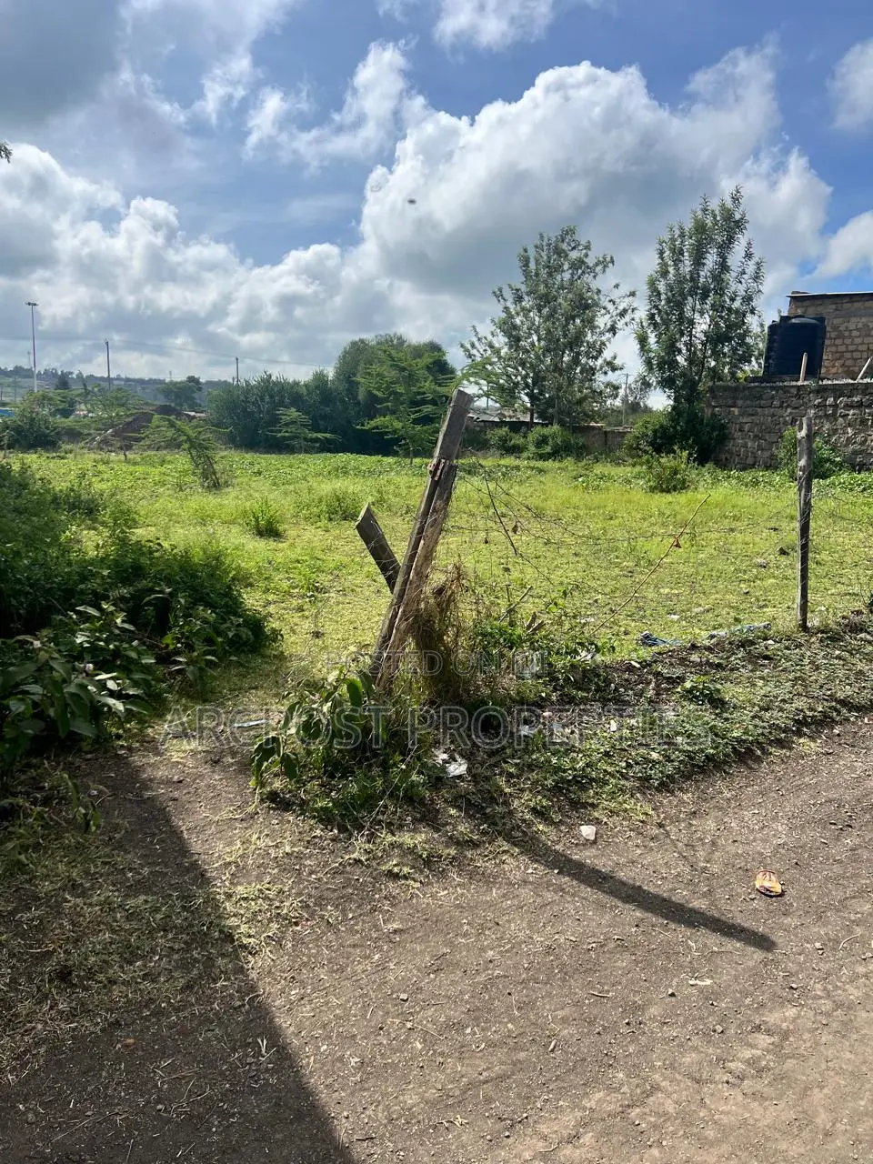 100x100 Residential Plot Near Tarmac in Kiserian–Isinya in Kiserian