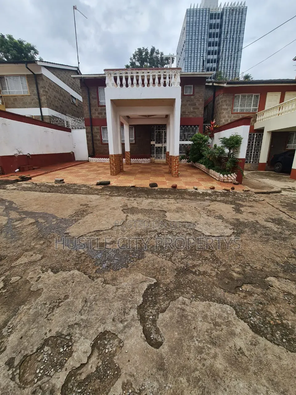 Furnished 5bdrm Mansion in Raha Estate, Raphta Road Area for rent in Raphta Road Area