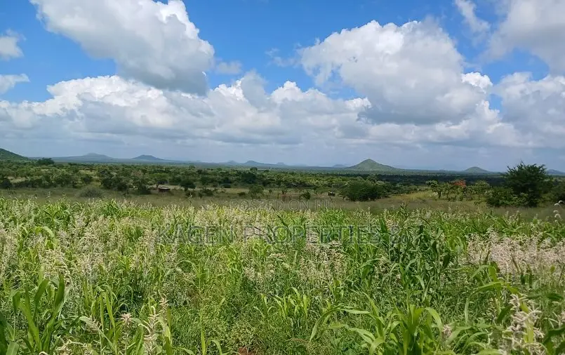 1800 Acres Land for Sale in Makueni County, Off Mombasa Road in Makindu