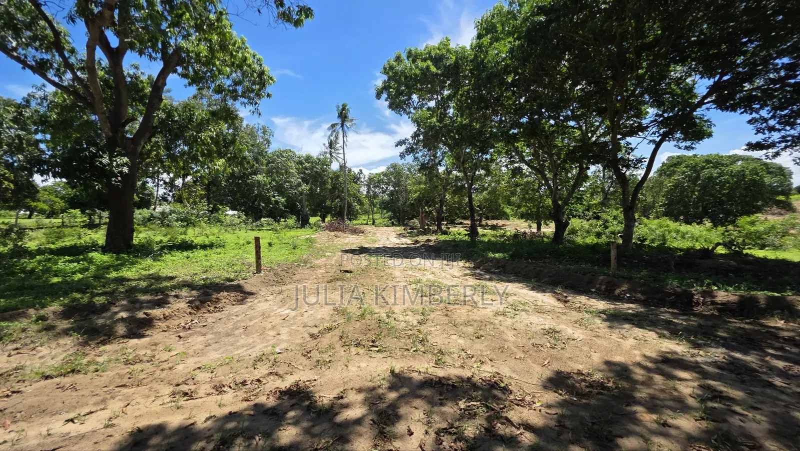 Msabaha/Gede. 10%Discounted 50 by 100s Malindi/Gede With Title in Gede
