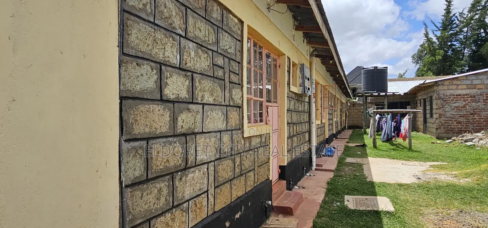 Furnished Mini Flat in Kapsuswa for sale in Kapsuswa