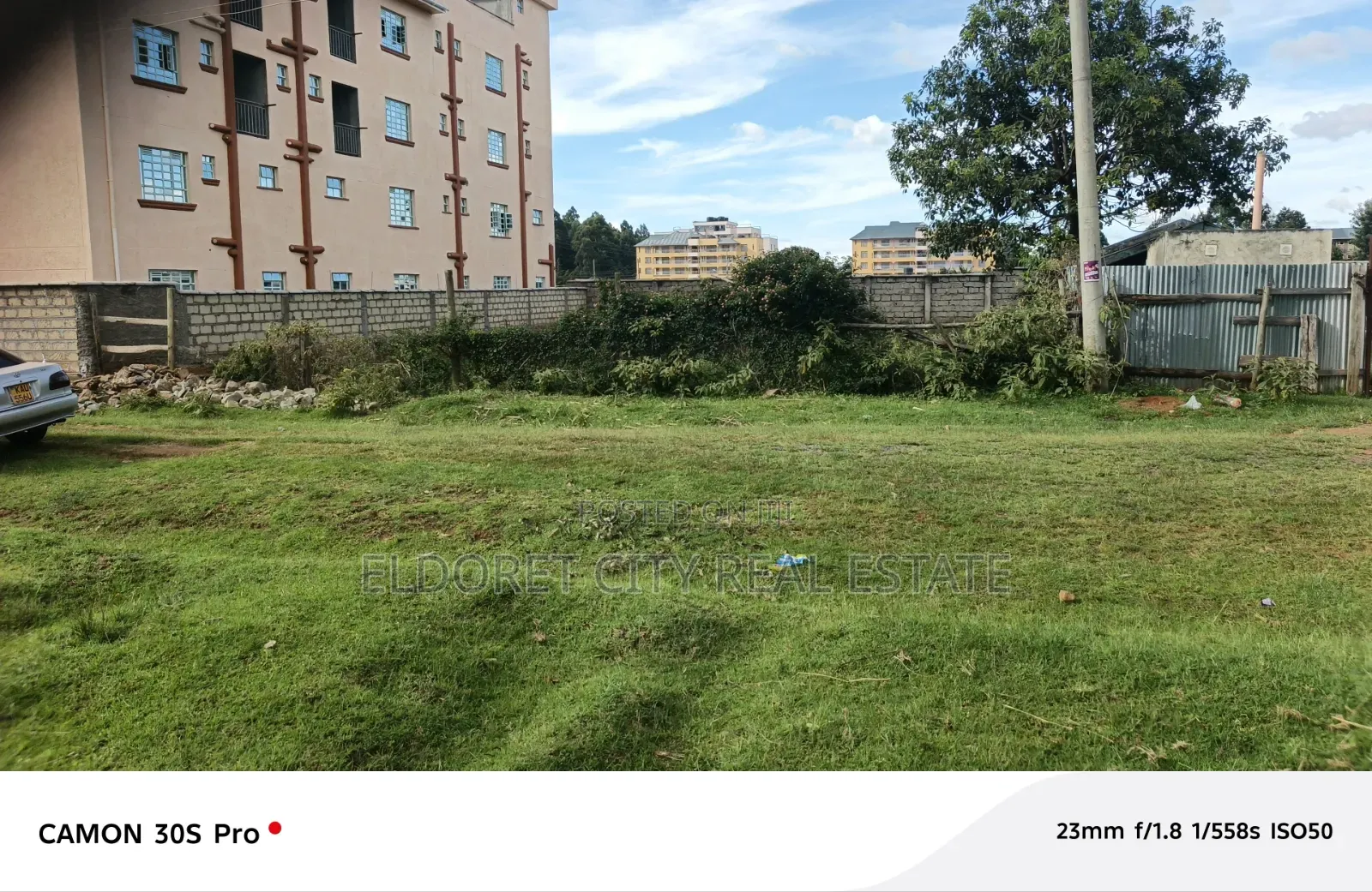1/2 Acre Plus 1/8 Langas With Title. in Kapsuswa