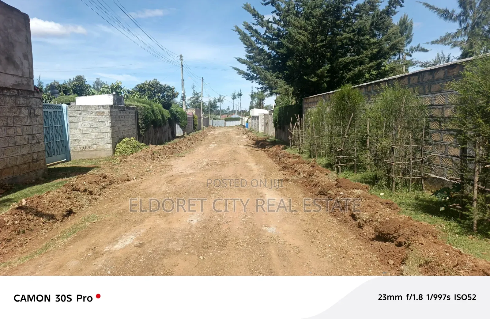 1/4 Outspan With Title in Gated Community. in Kapsuswa