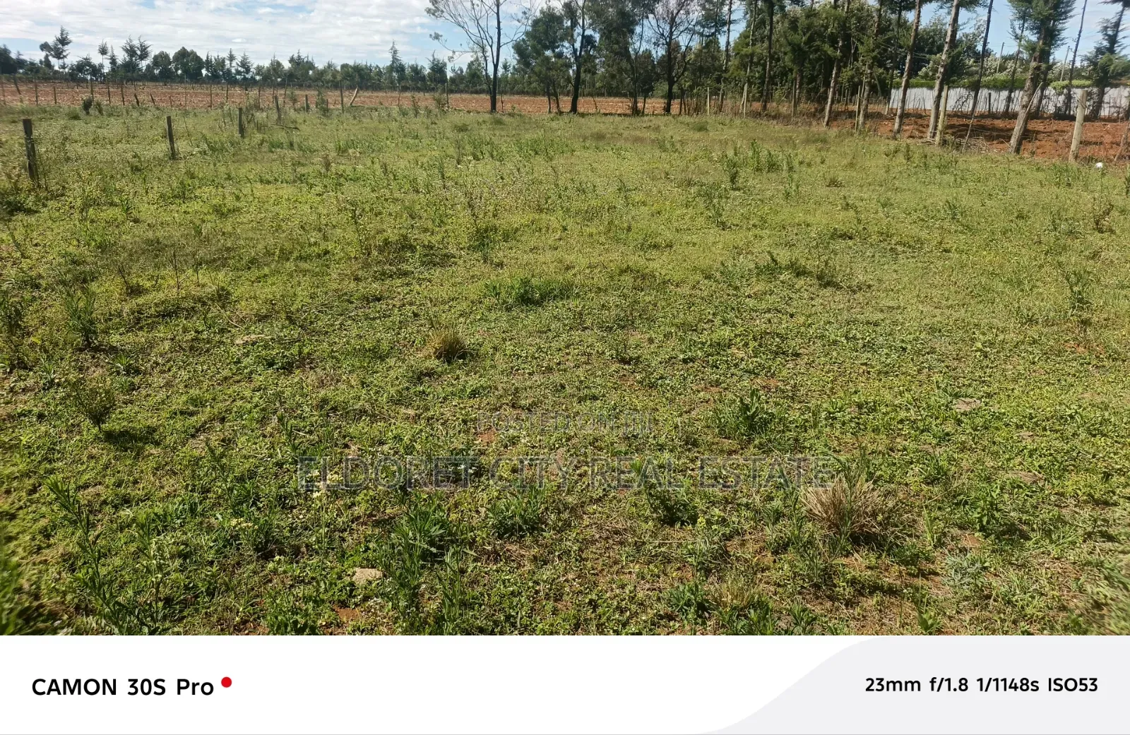 1/8 Plot Outspan With Title in Kapsuswa