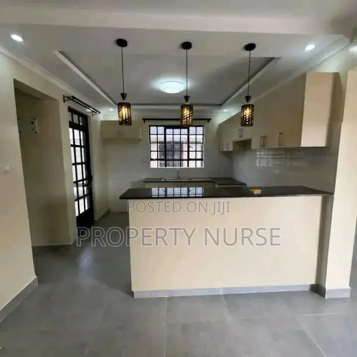3bdrm Bungalow in Gateway Mall Area for sale in Gateway Mall Area