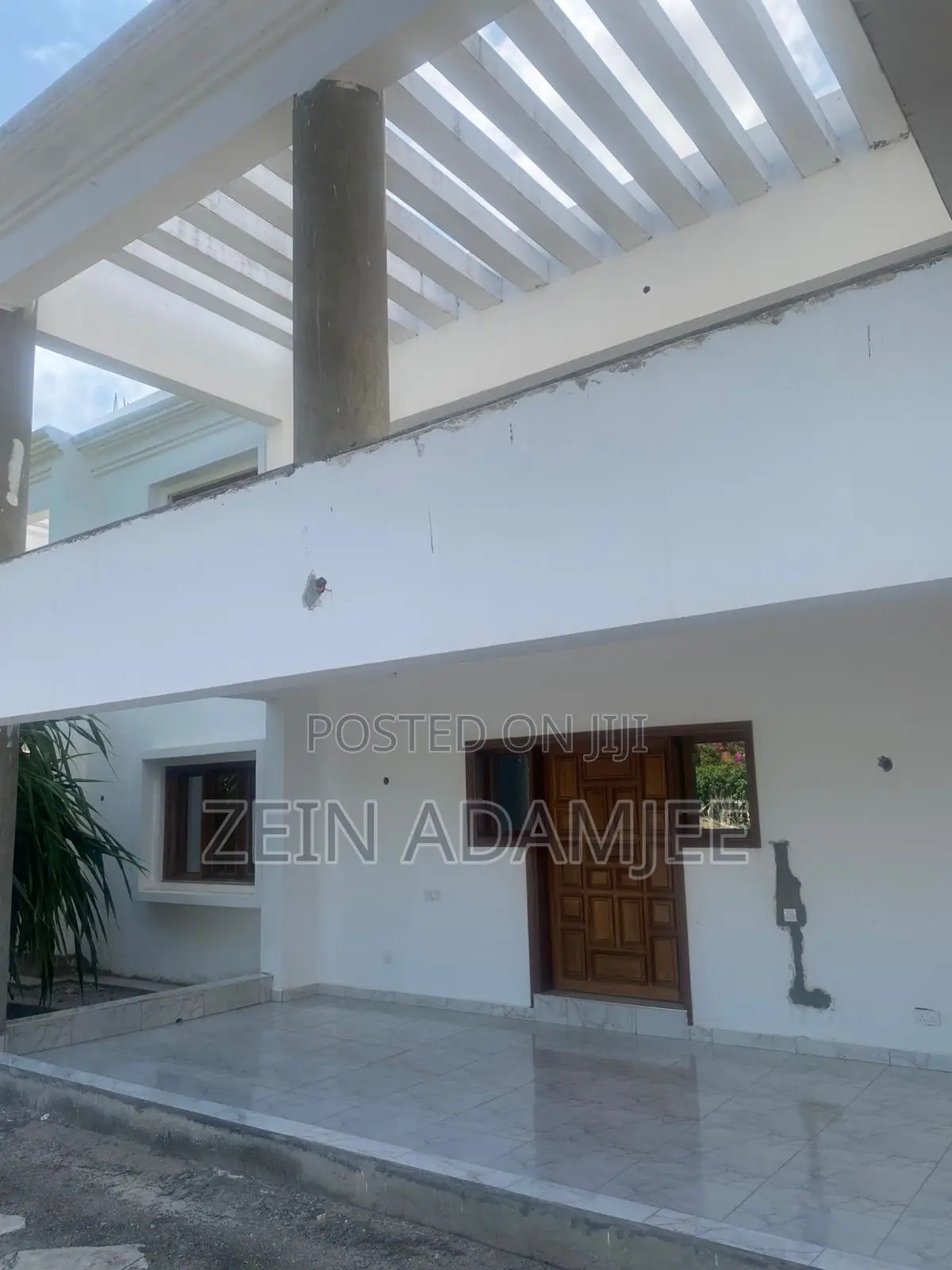 6bdrm Villa in Town Centre for sale in Town Centre