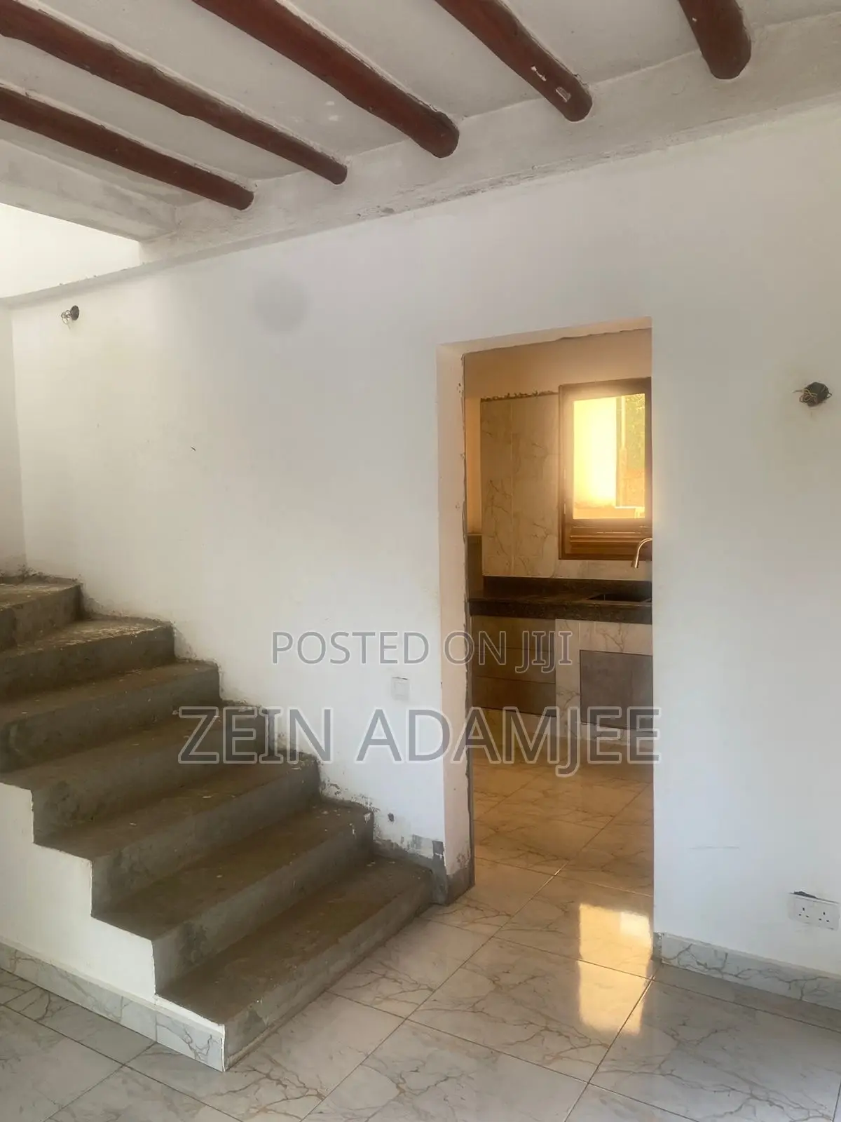 6bdrm Villa in Town Centre for sale in Town Centre