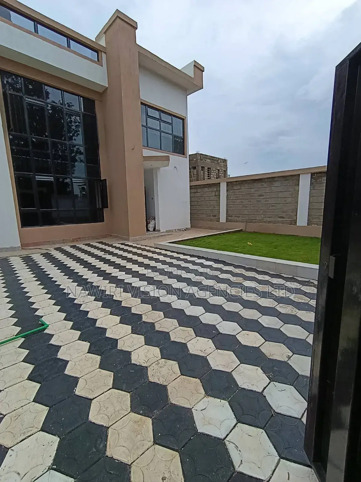 4bdrm Maisonette in Mugutha, Ruiru for sale in Ruiru