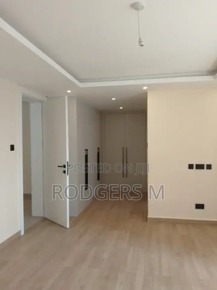 4bdrm Duplex in Spring Valley for rent in Spring Valley