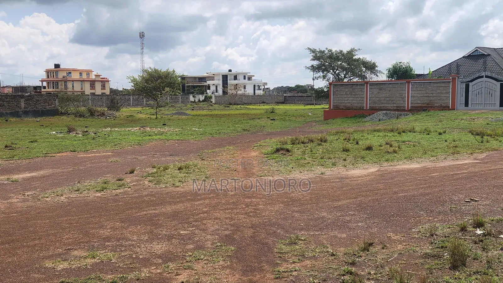 100 by 100 Tola Ngoigwa in Ngoingwa Estate