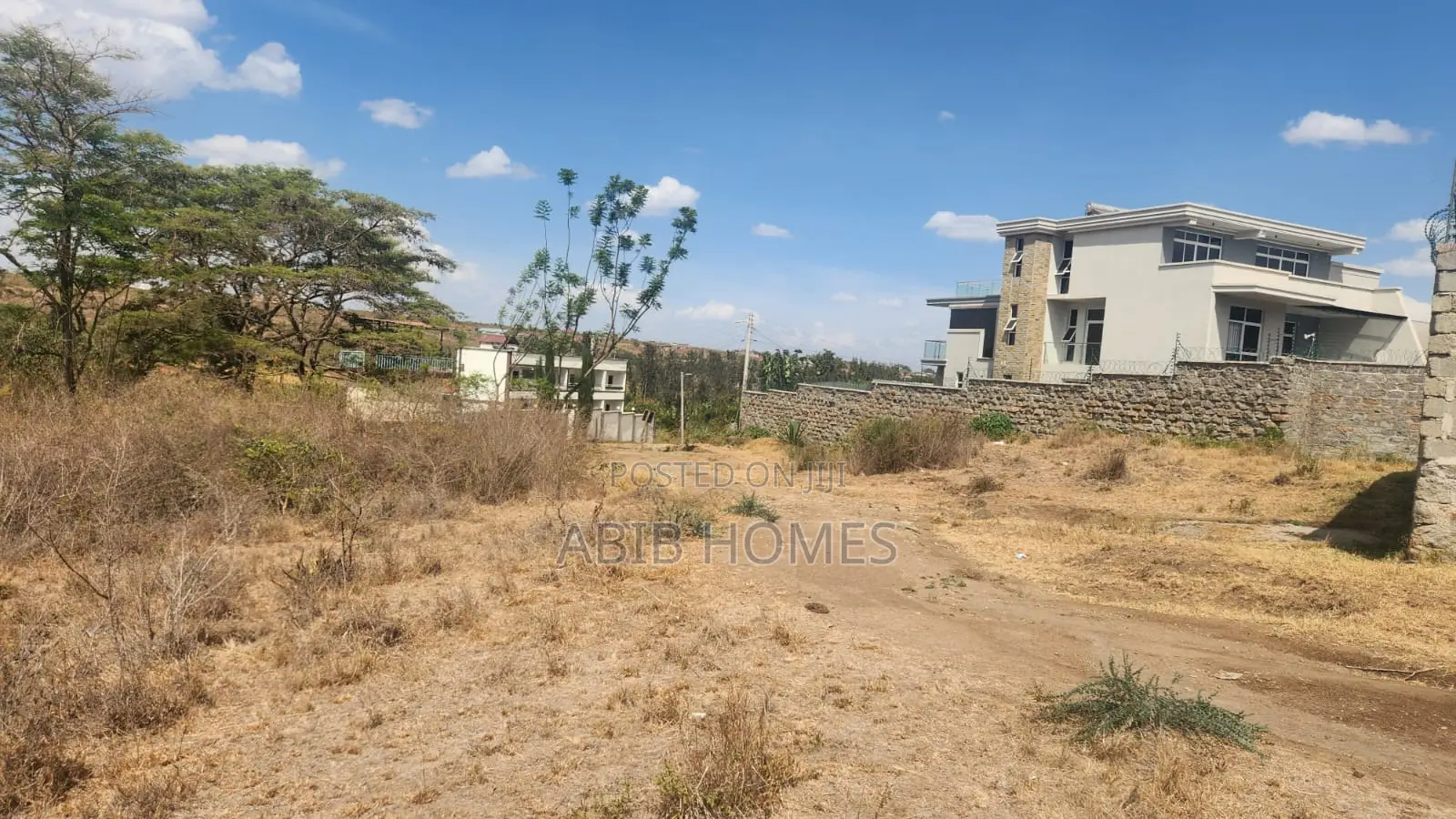 Landless – Prime 100x100 Plot in Happy Valley Estate
