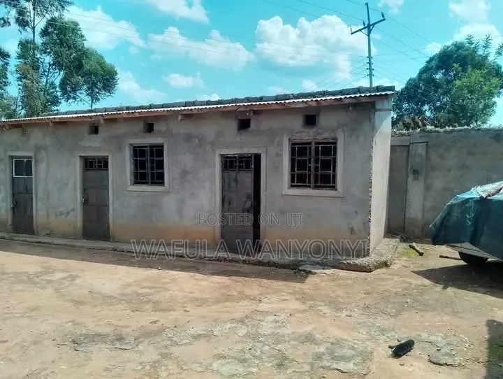 3bdrm House in Sikata, Khalaba (Kanduyi) for sale in Khalaba (Kanduyi)