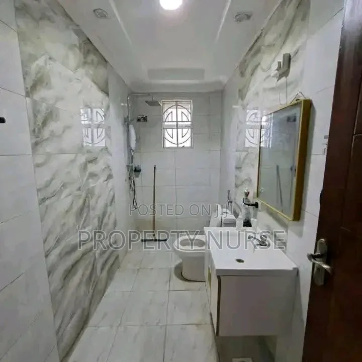 7bdrm Maisonette in Gateway Mall Area for rent in Gateway Mall Area