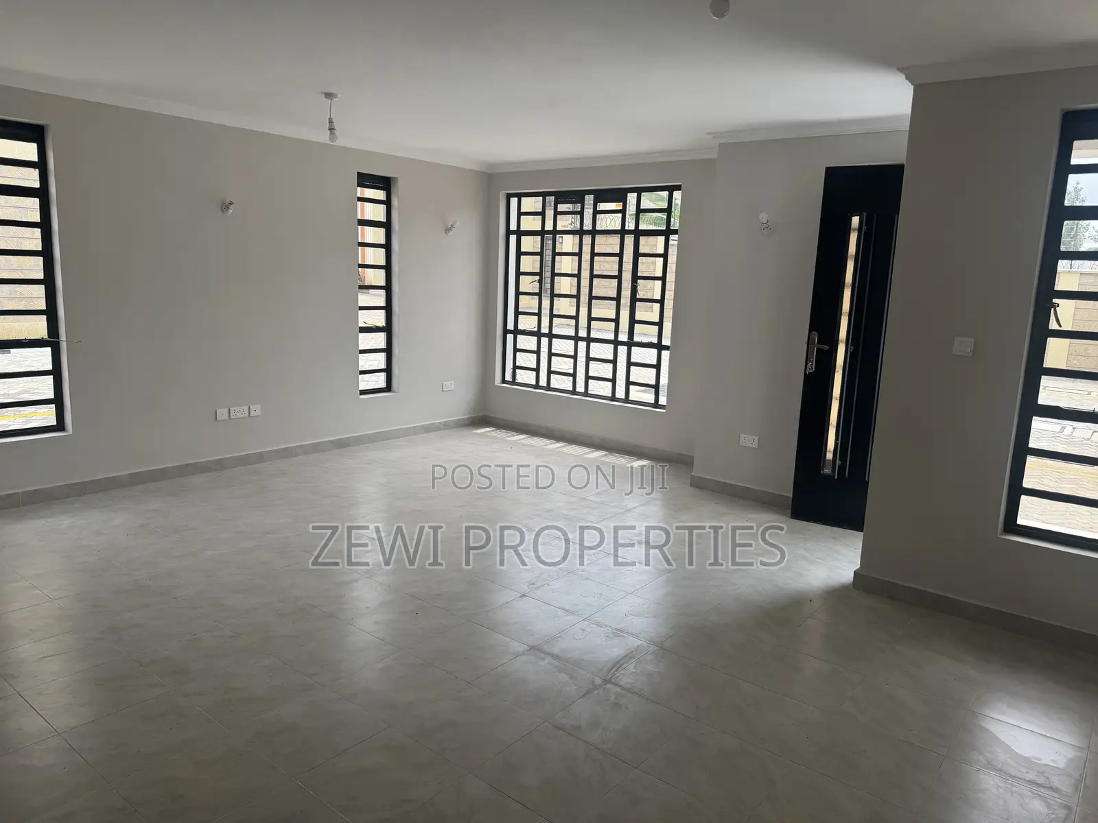 3bdrm Mansion in Matasia for sale in Matasia