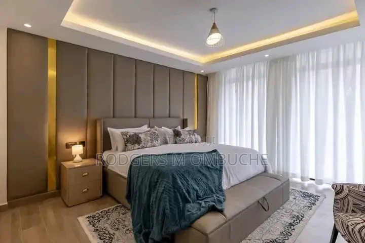 4bdrm Duplex in Spring Valley for sale in Spring Valley