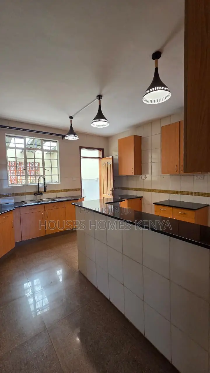 4bdrm Townhouse / Terrace in Kitisuru for rent in Kitisuru