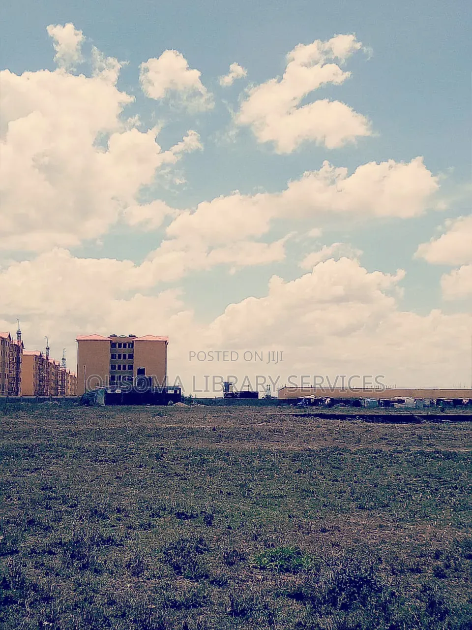 Price Slashed! Prime 50x100 Plot in Great Wall – Must Go! in Gateway Mall Area