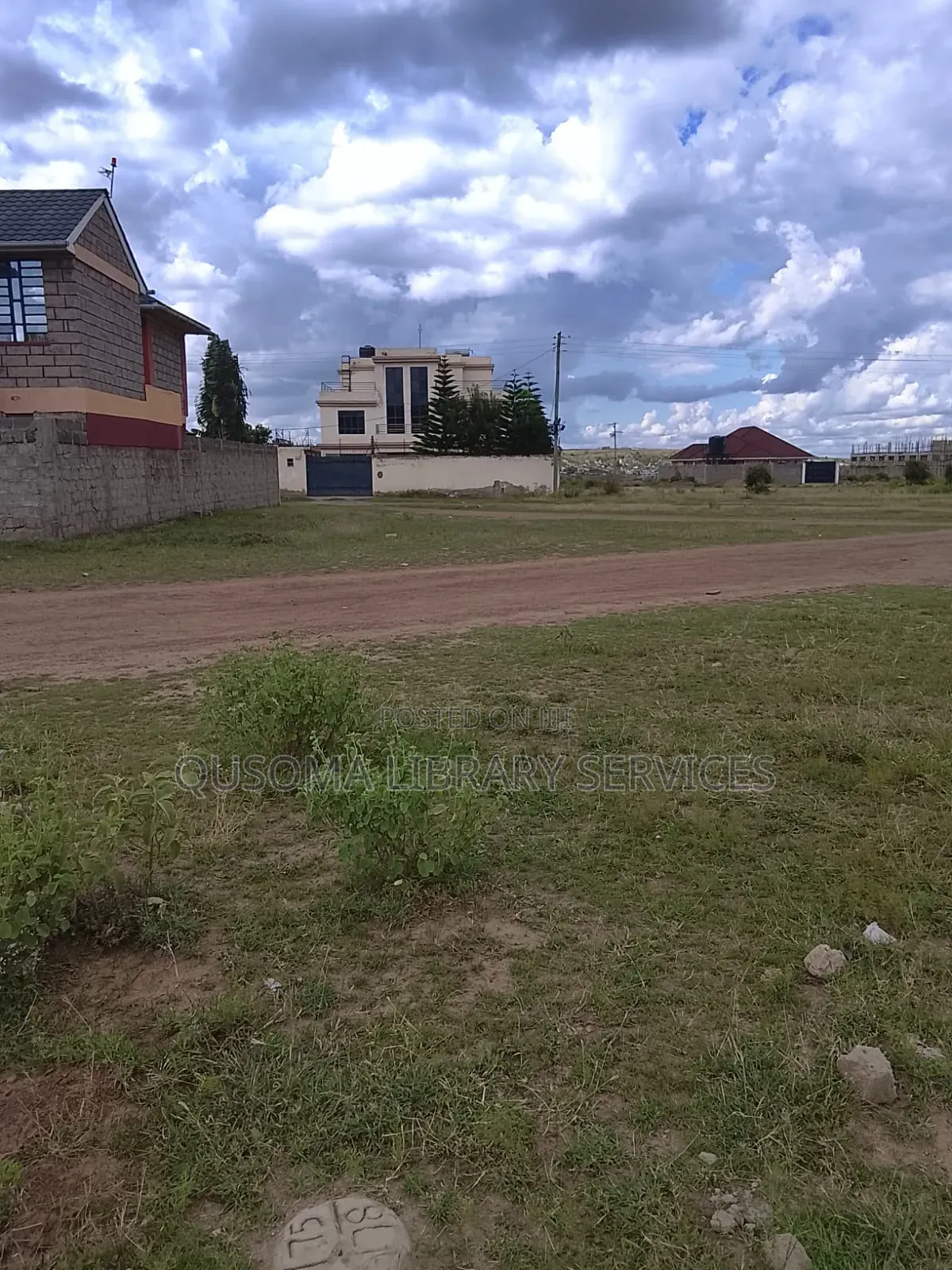 Price Slashed! Prime 50x100 Plot in Great Wall – Must Go! in Gateway Mall Area