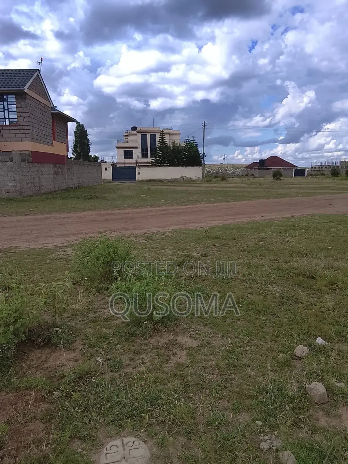Price Slashed! Prime 50x100 Plot in Great Wall – Must Go! in Gateway Mall Area
