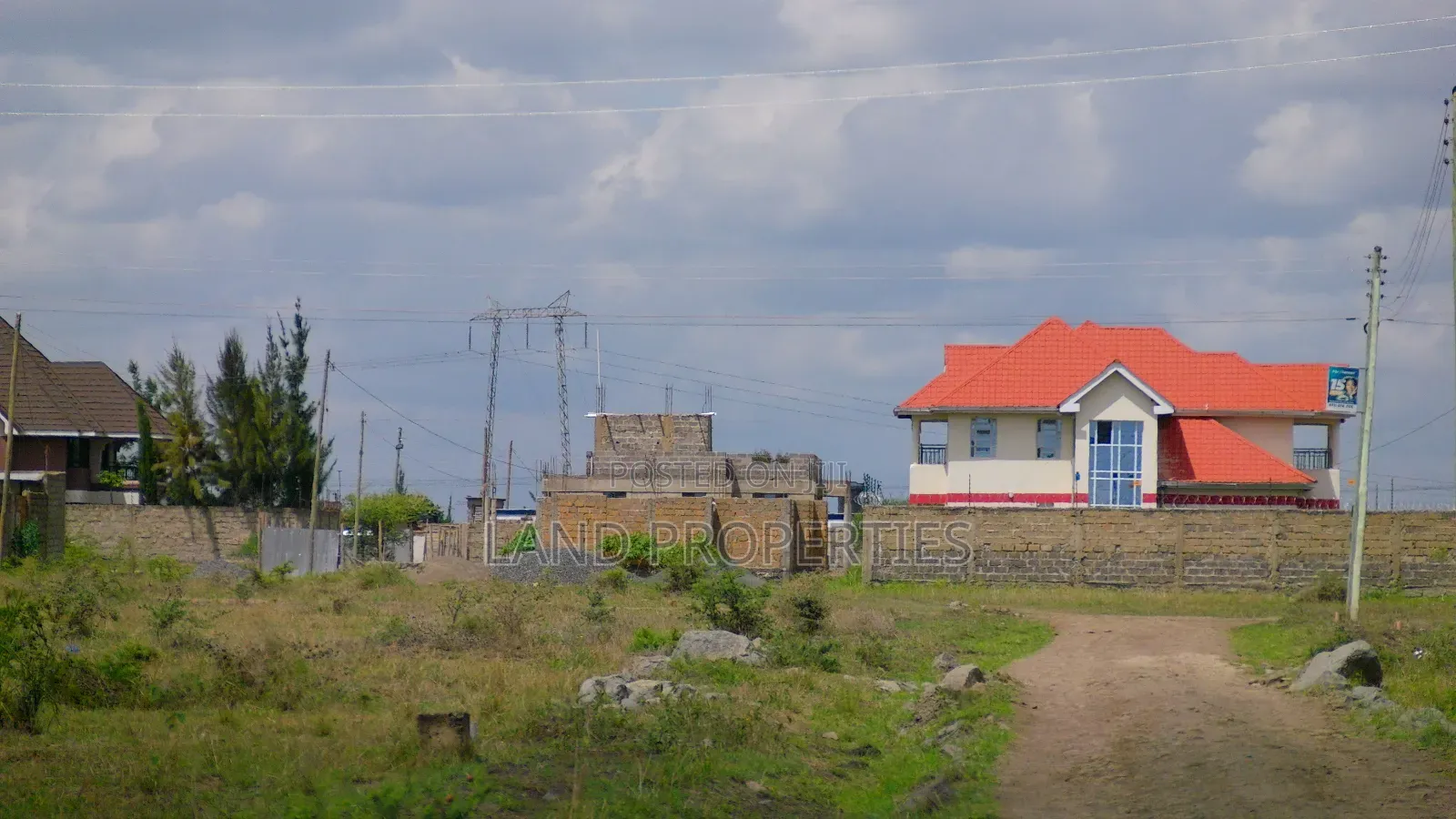 Plots for Sale at Only 4m in Kamakis