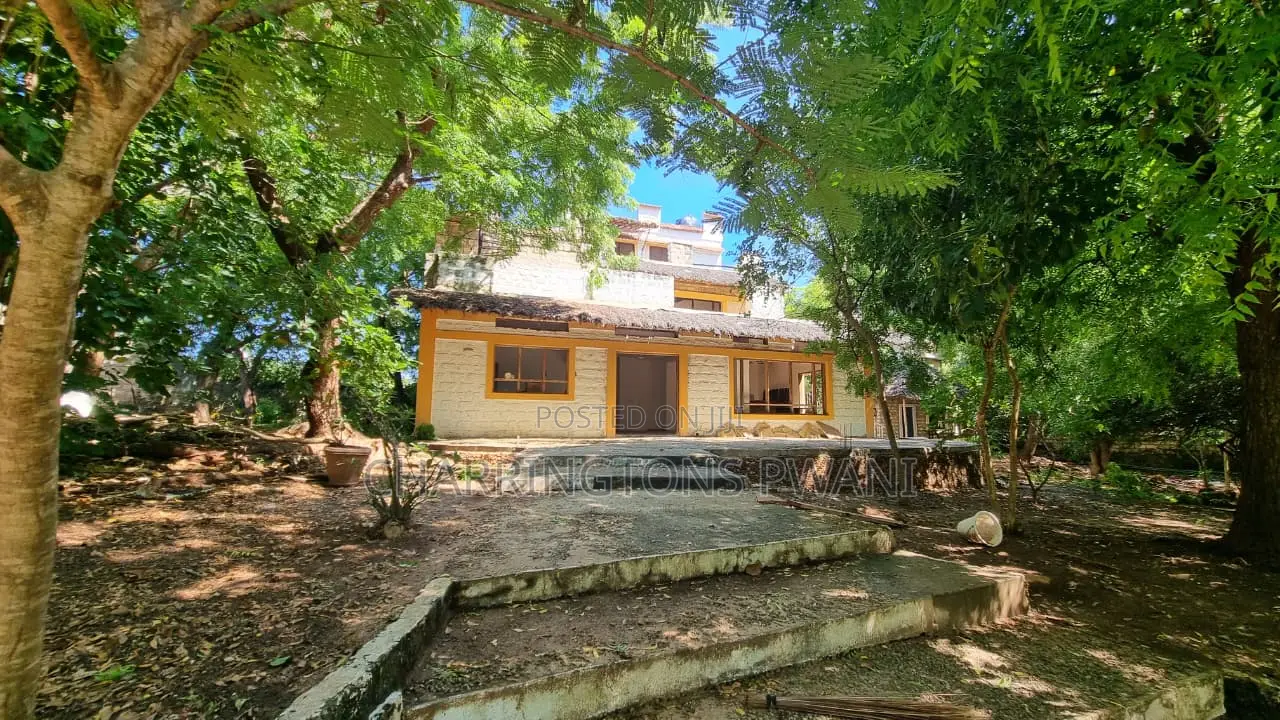 5bdrm Villa in Diani for sale in Diani