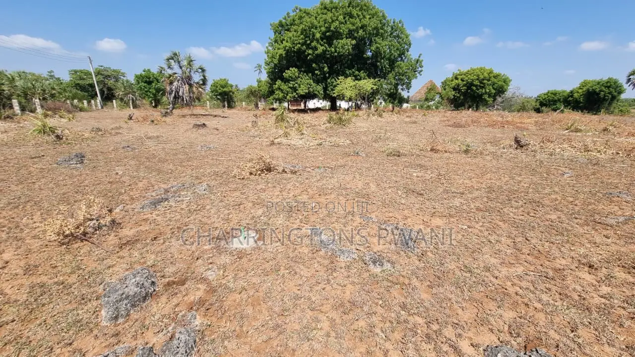 1⁄4 Acre Plot | 3rd Row Diani | Flat Beaconed | Municipal Water in Diani