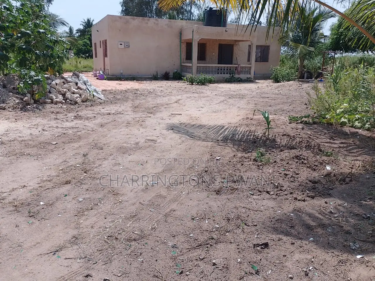 Furnished 3bdrm Bungalow in Kinondo for sale in Kinondo
