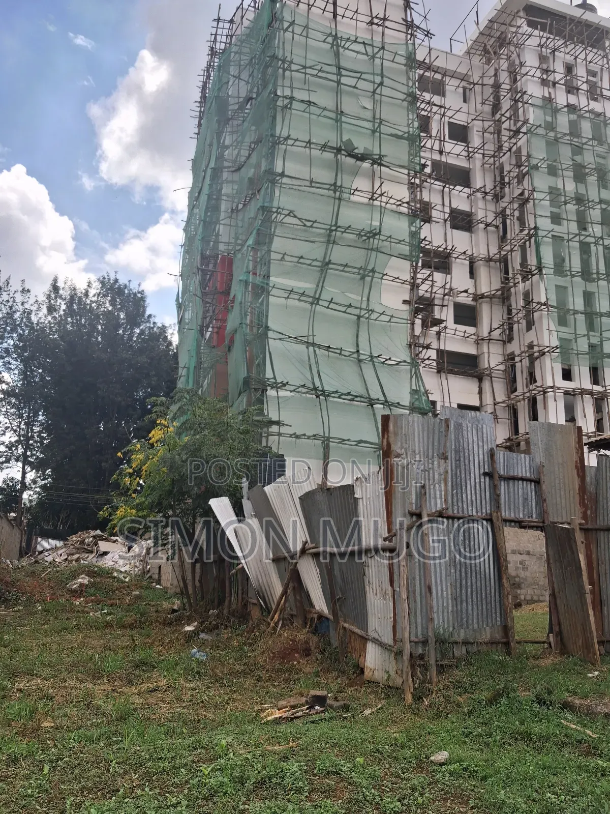 Safaripark Usiu Rd Off Thika Rd Commercial Adjoined 1/2ac and 3/4 Acre in Roysambu