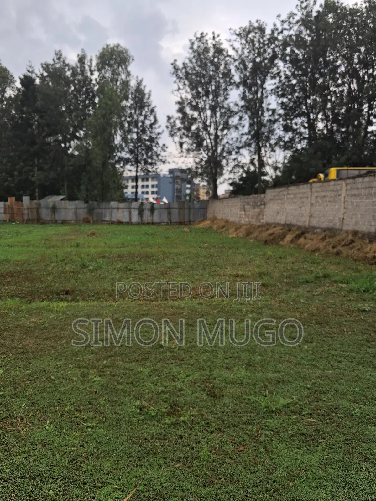 Safaripark Usiu Rd Off Thika Rd Commercial Adjoined 1/2ac and 3/4 Acre in Roysambu
