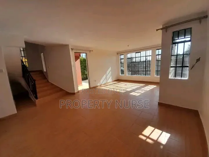 4bdrm Mansion in Gateway Mall Area for sale in Gateway Mall Area