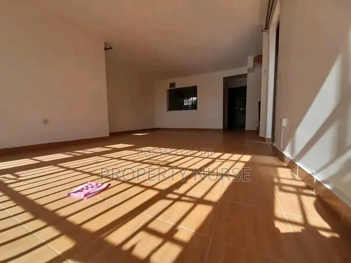 4bdrm Mansion in Gateway Mall Area for sale in Gateway Mall Area