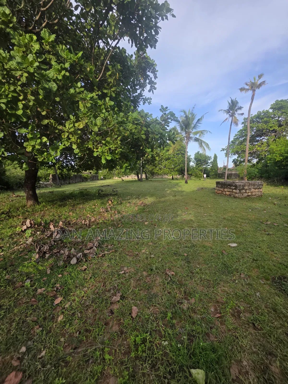 1 Acre With a Well Diani Kongo River Area for Sale 3 Row From the Sea in Diani