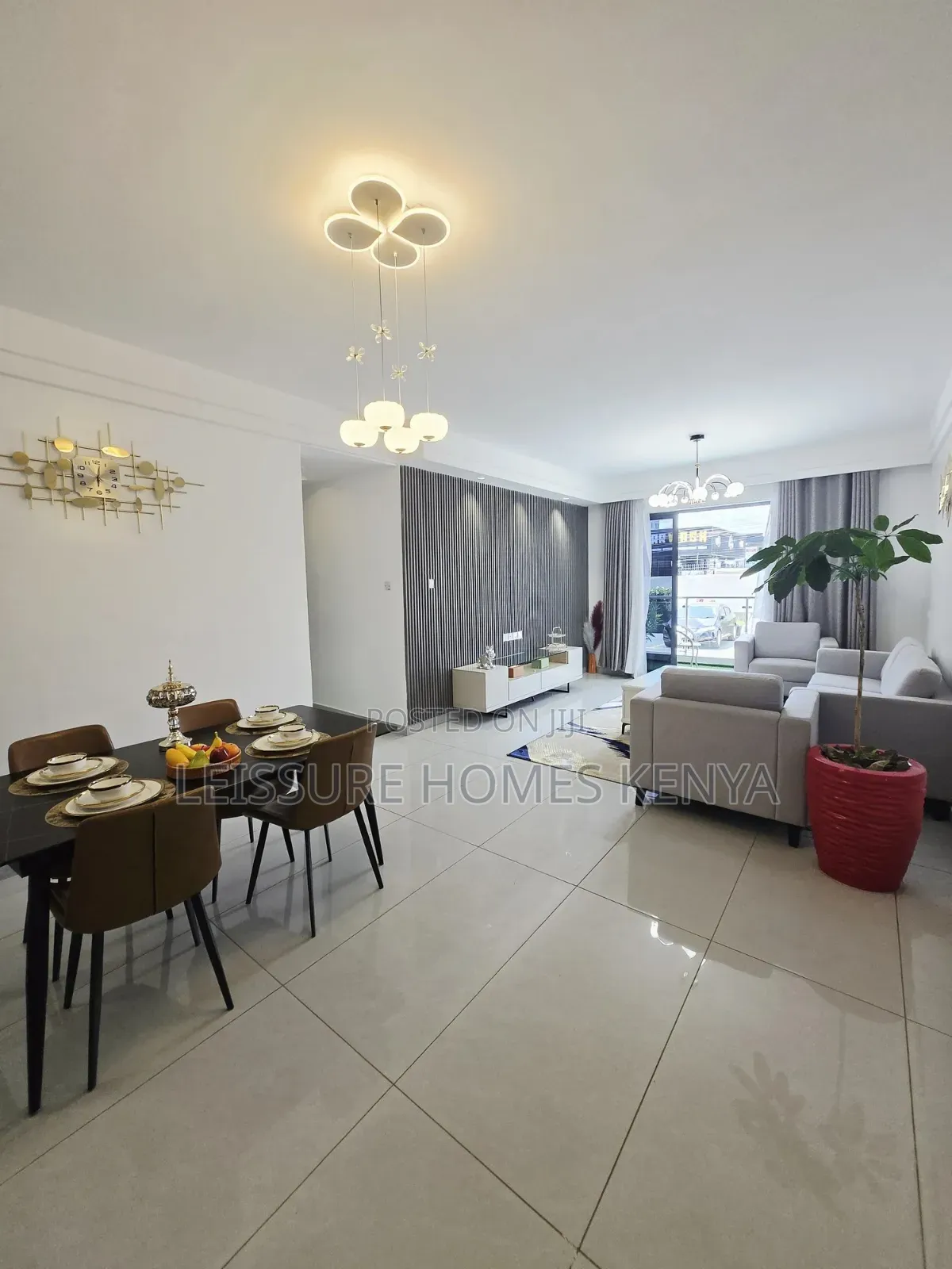 3bdrm Apartment in Gateway Mall Area for sale in Gateway Mall Area