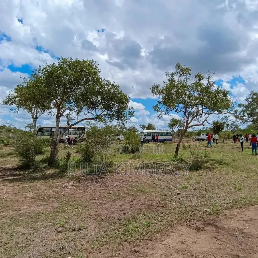Malindi Acre Serviced Plot With Beacons And Road Access in Jilore