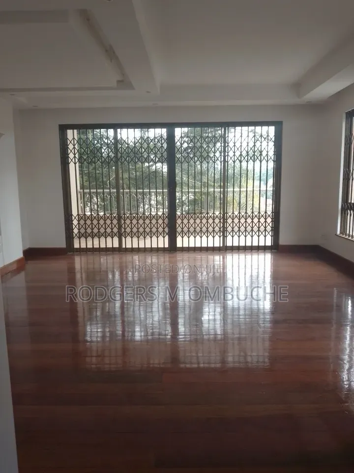 6bdrm Villa in Muthangari for sale in Muthangari