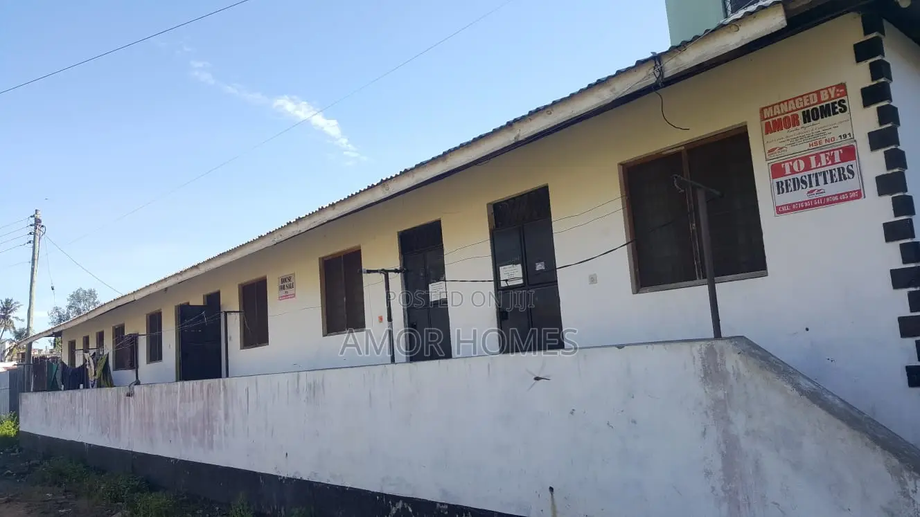 6bdrm House in Kishada, Mshomoroni for sale in Mshomoroni